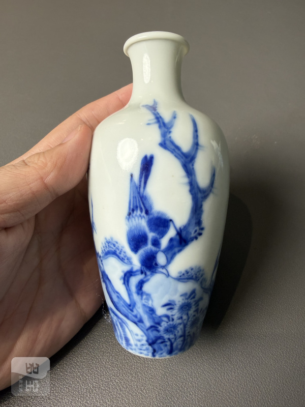 民国 王步风格青花花鸟图瓶两件 - 图2